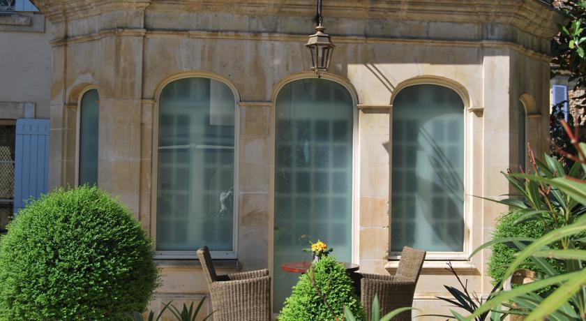 Au Grand Hotel De Sarlat - Pavillon De Selves Exterior photo